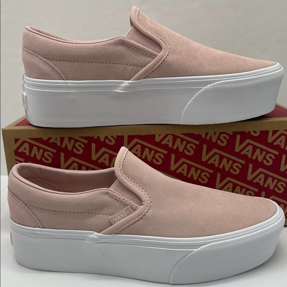 Vans WMNS Platform Sneakers Classic Slip-On Stackform Mono Embroidery Rose Smoke